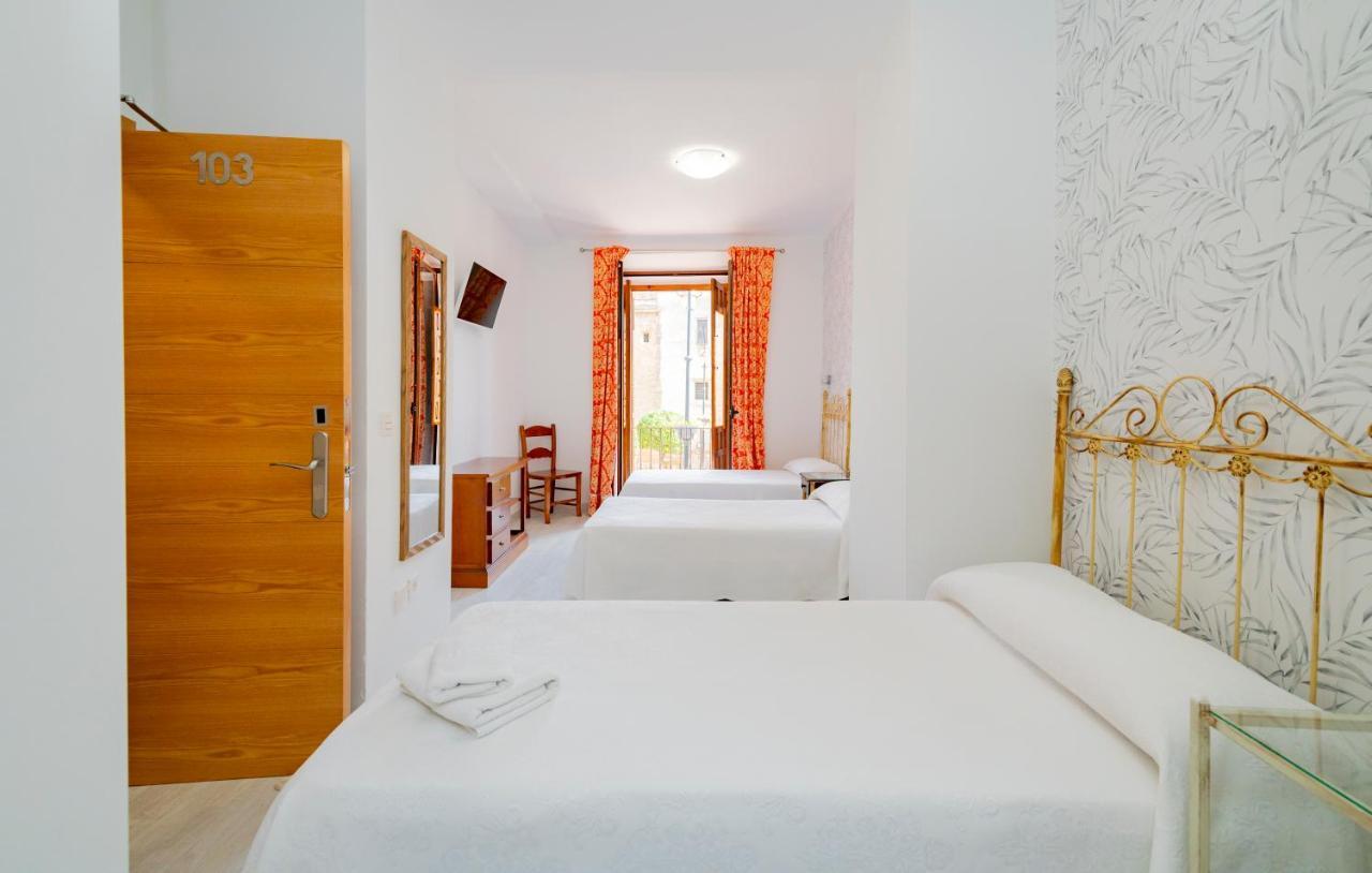 Hotel Manzanito Антекера Екстер'єр фото