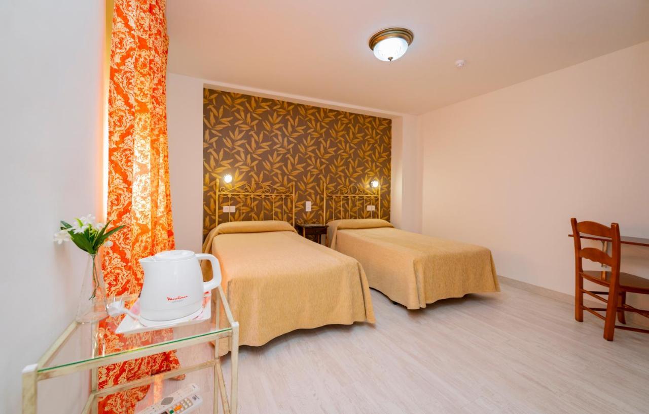 Hotel Manzanito Антекера Екстер'єр фото